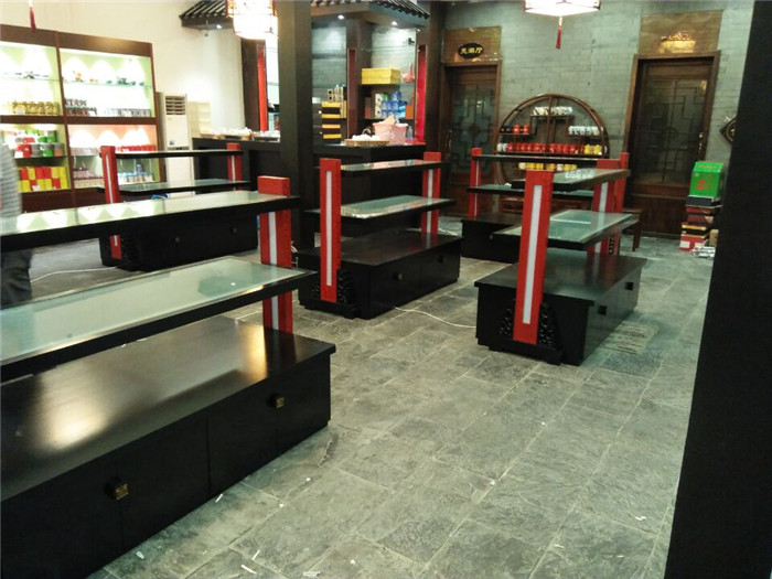 煙酒展示柜